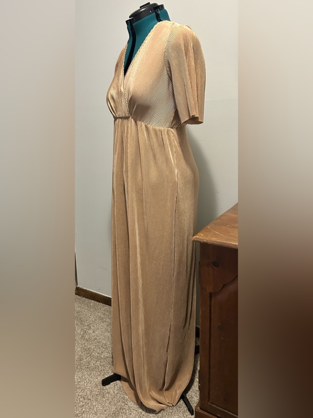 Dress Day Pleated Maxi Dress Champagne Gold V Neck Flowy Formal Evening Large